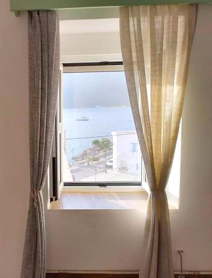 Ornella'S & Laura'S Secret Place Livadia  エクステリア 写真